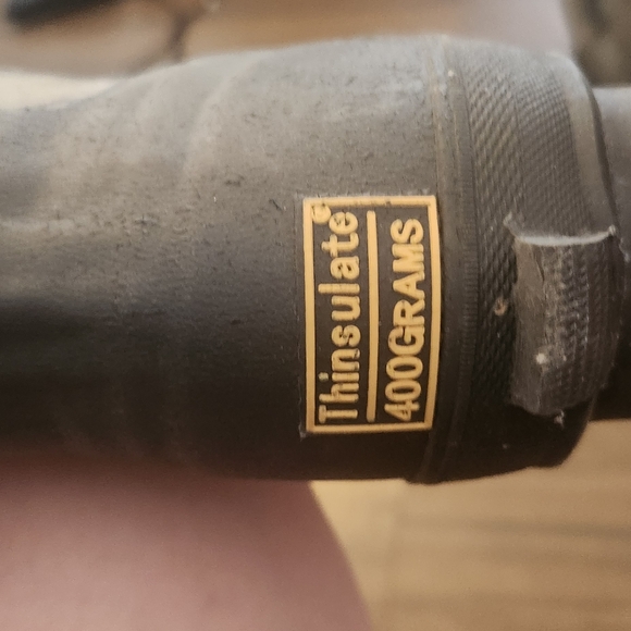 Shoes - Picture 4 of 4